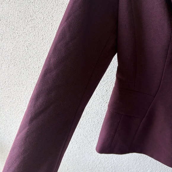 White House Black Market Size 6 Signature Blazer Button Closure Deep Purple $225 - Picture 13 of 15